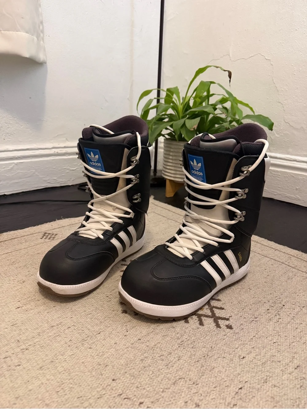 M10 - Adidas Samba Snowboard Boots - Black & White
